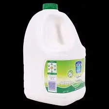 لبن كامل الدسم نادك 2.85 لتر . 